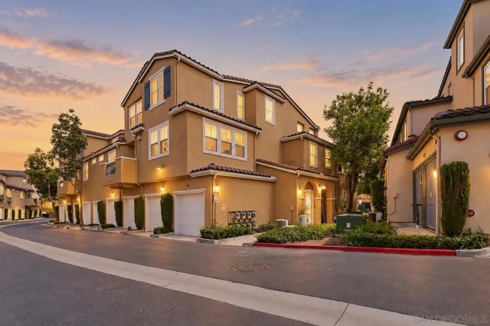 1479 Paseo Aurora San Diego, CA 92154