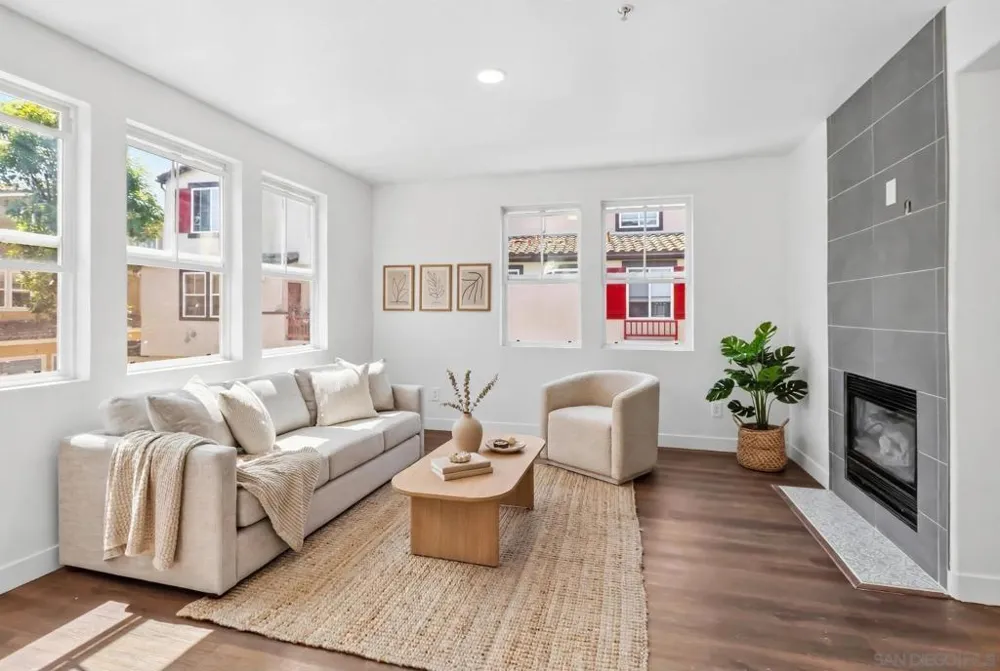 1479 Paseo Aurora San Diego, CA 92154