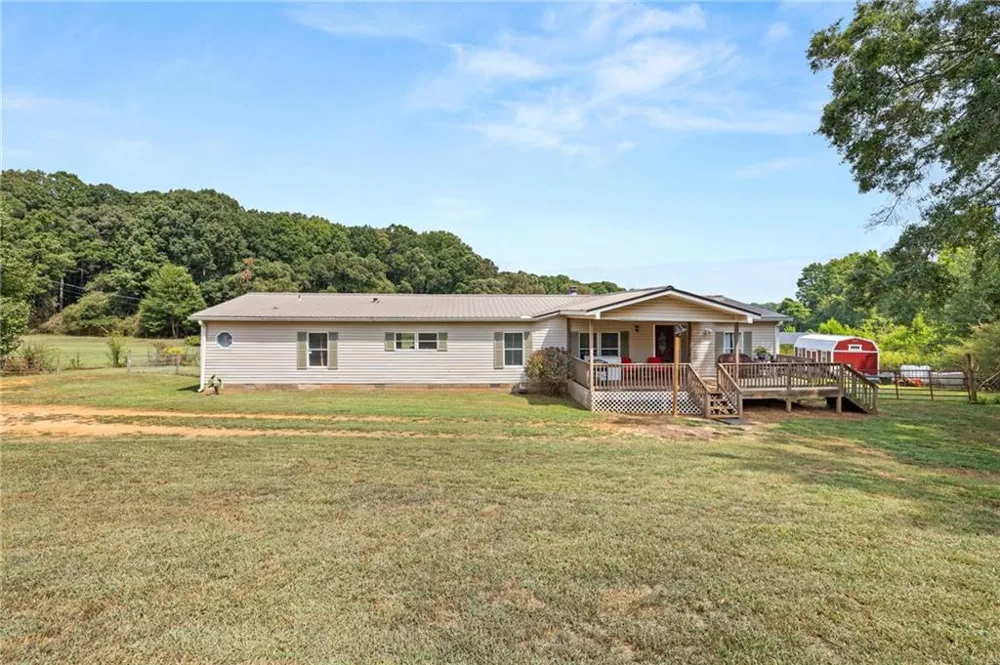 4597 Highway 334 Commerce, GA 30530