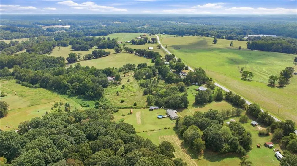 4597 Highway 334 Commerce, GA 30530