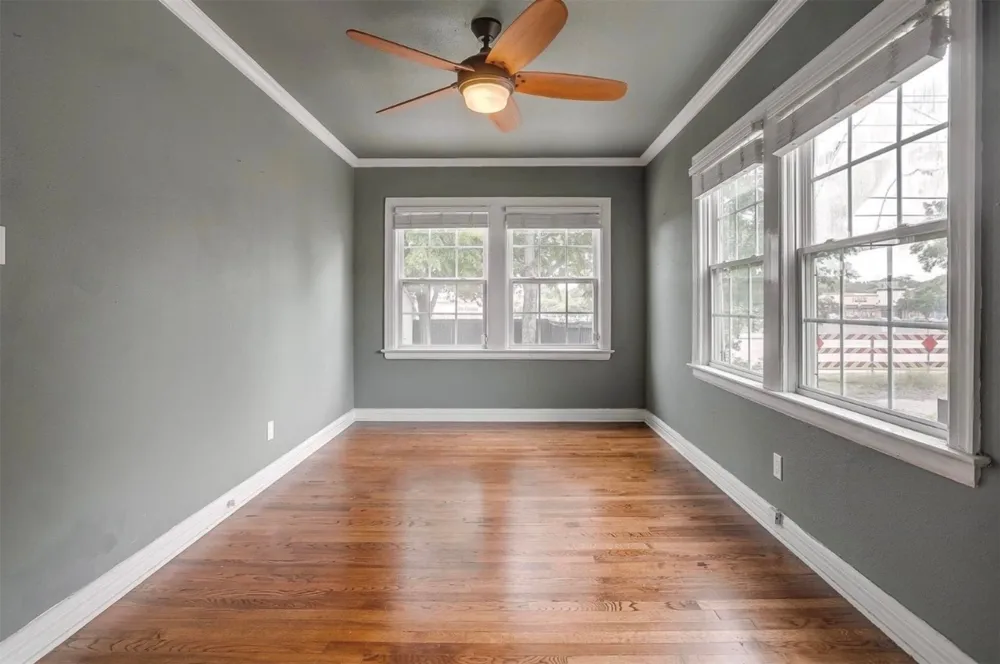 4637 Calmont Avenue Fort Worth, TX 76107