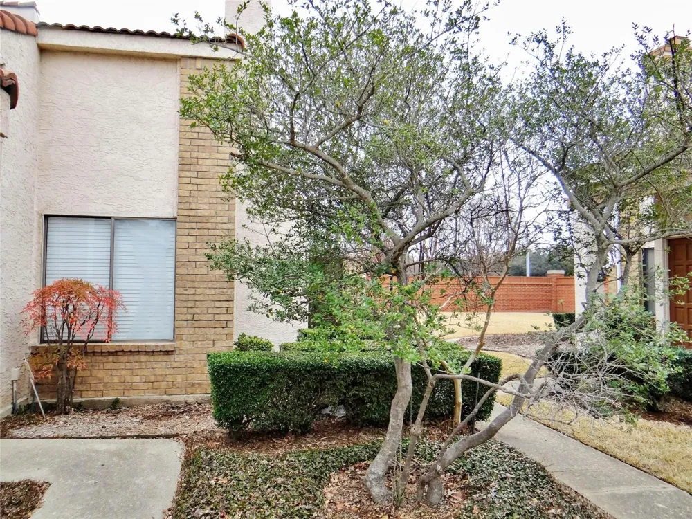 517 Ranch Trail #127 Irving, TX 75063