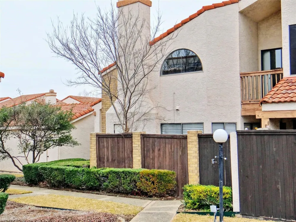 517 Ranch Trail #127 Irving, TX 75063