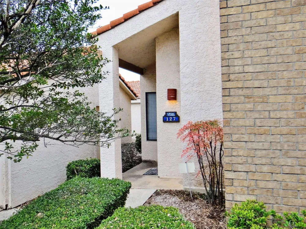 517 Ranch Trail #127 Irving, TX 75063