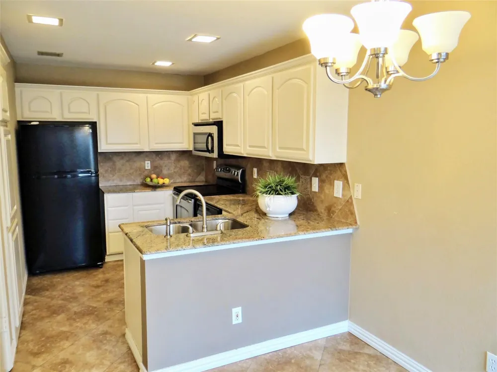 517 Ranch Trail #127 Irving, TX 75063