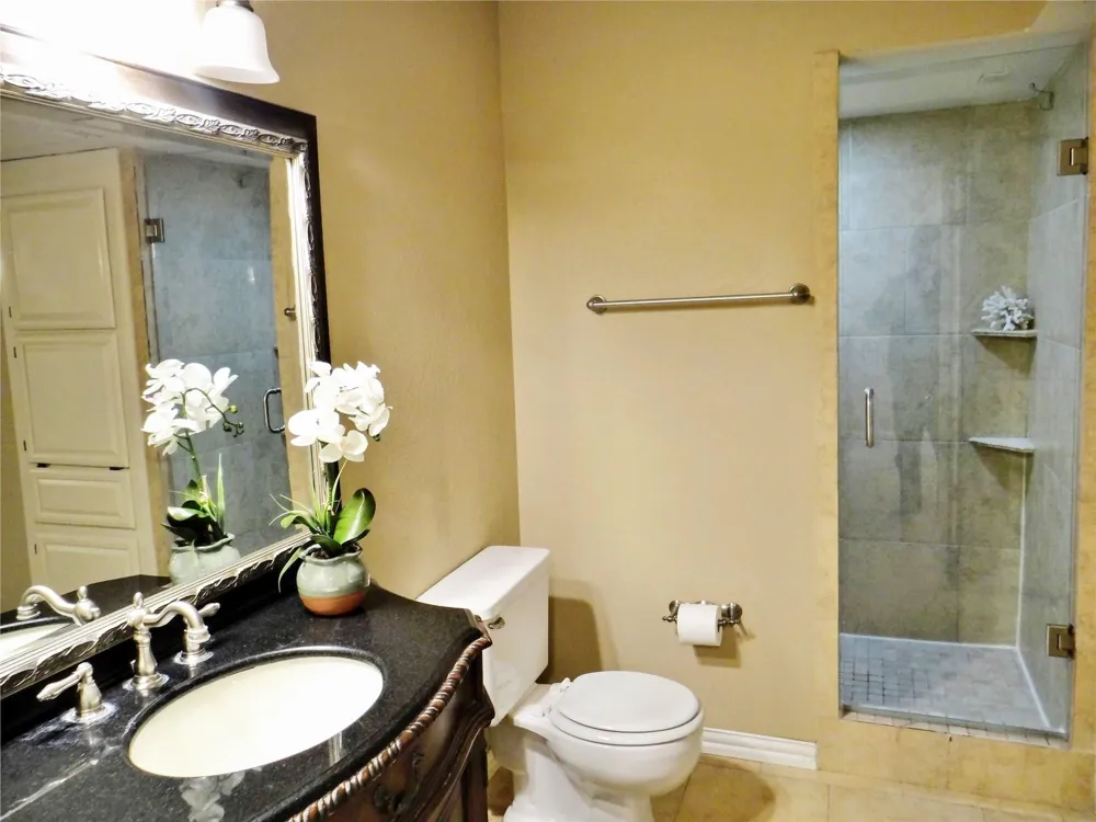 517 Ranch Trail #127 Irving, TX 75063
