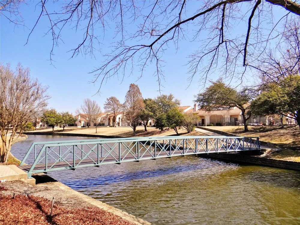 517 Ranch Trail #127 Irving, TX 75063