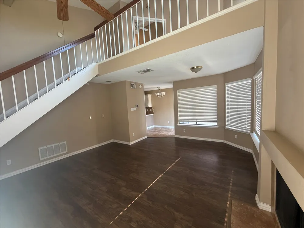 517 Ranch Trail #127 Irving, TX 75063