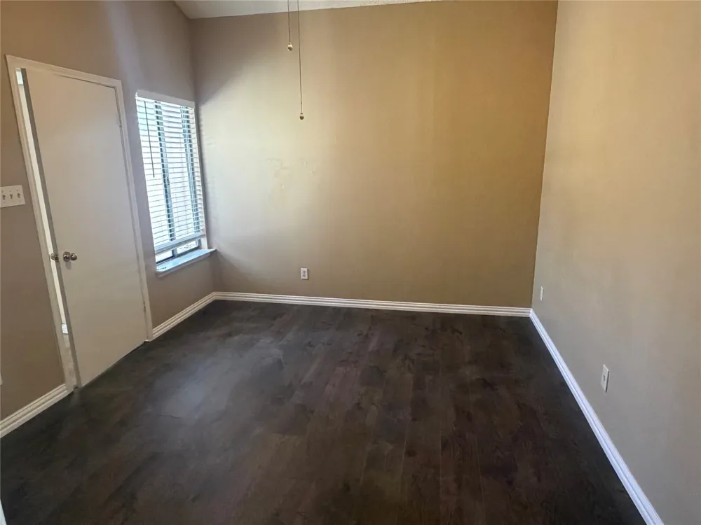 517 Ranch Trail #127 Irving, TX 75063