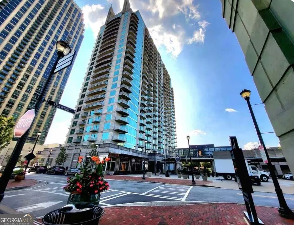 361 17th ST NW Atlanta, GA 30363