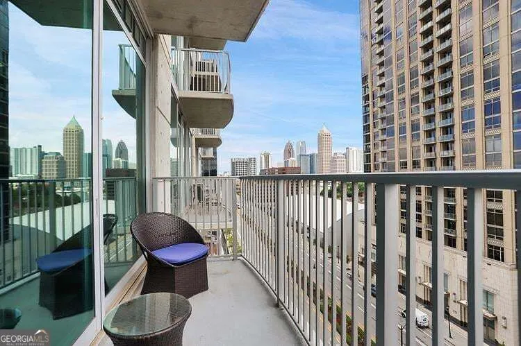 361 17th ST NW Atlanta, GA 30363