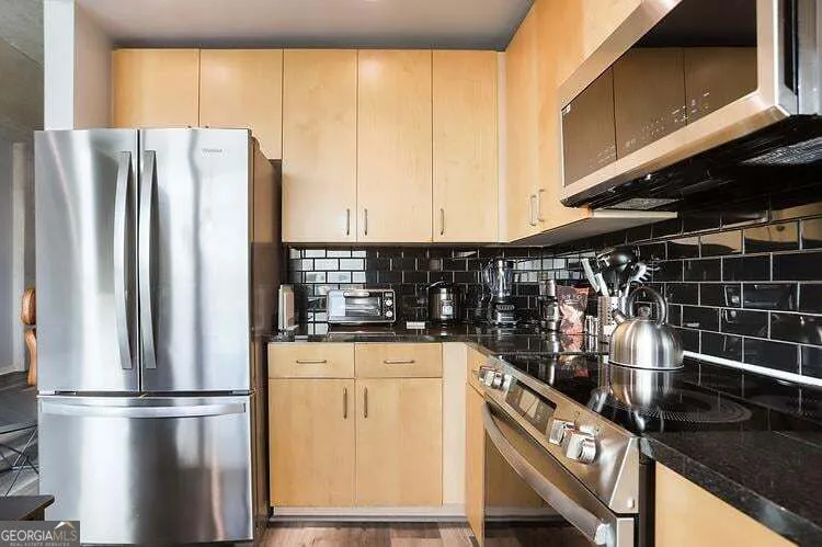 361 17th ST NW Atlanta, GA 30363
