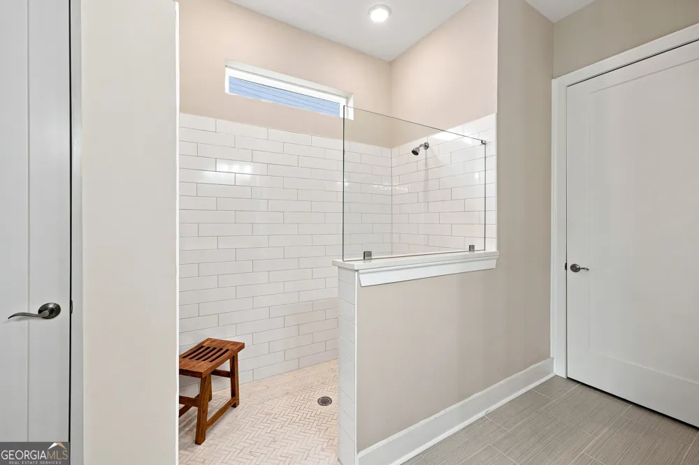 6799 Welcome RD Flowery Branch, GA 30542