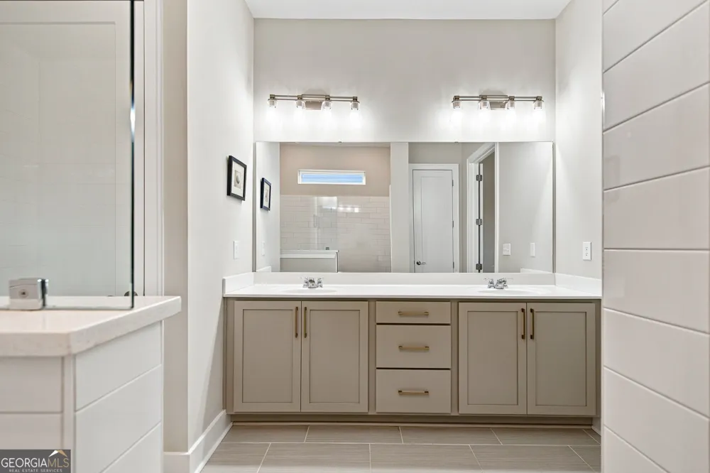 6799 Welcome RD Flowery Branch, GA 30542