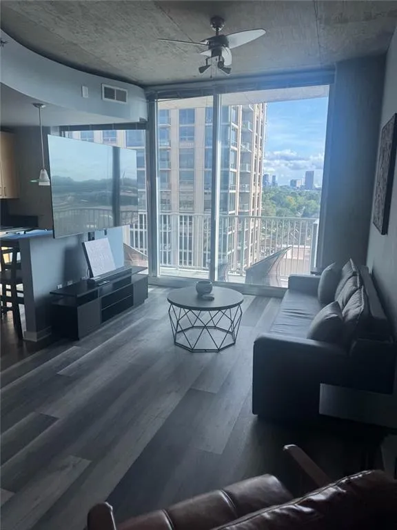 361 17th Street NW #909 Atlanta, GA 30363