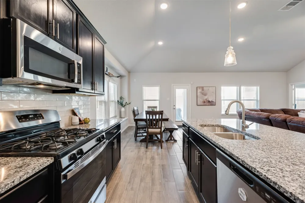 14137 Birch Farm Drive Pilot Point, TX 76258
