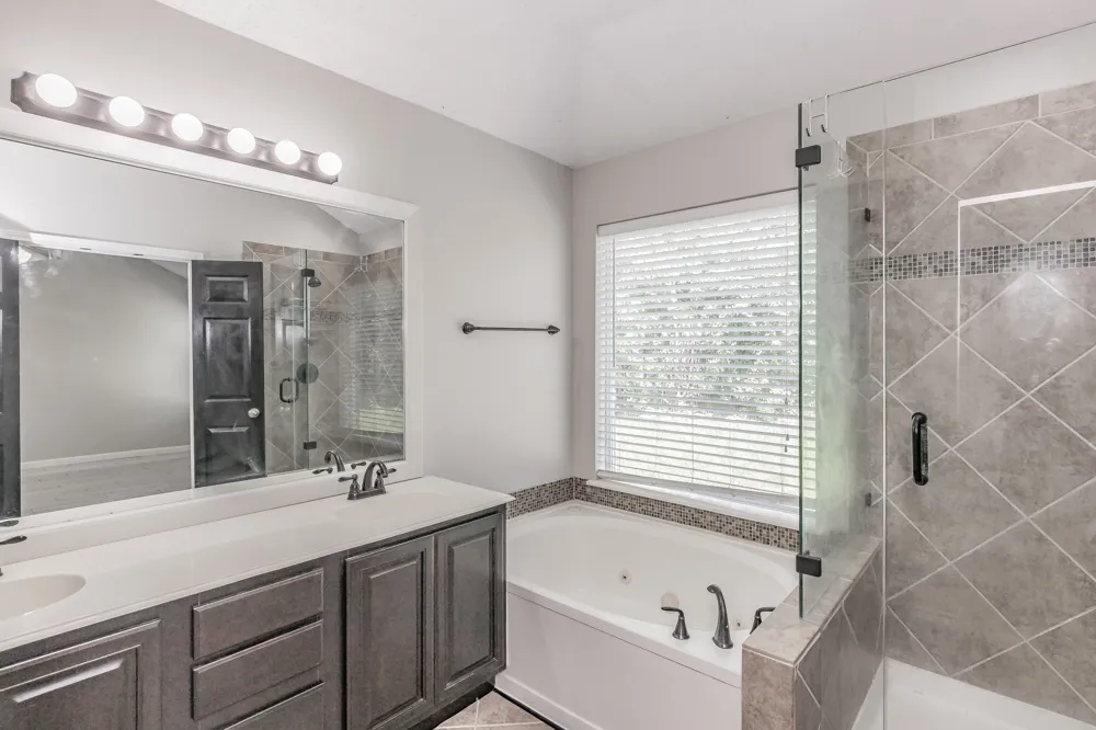 1211 Marshall Drive Euless, TX 76039