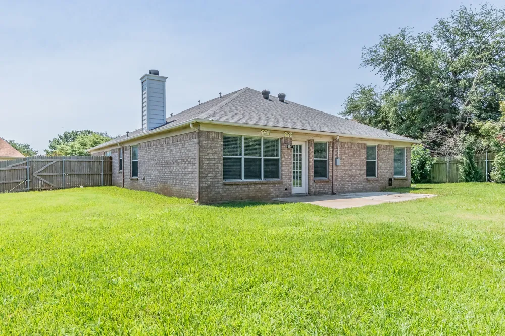1211 Marshall Drive Euless, TX 76039