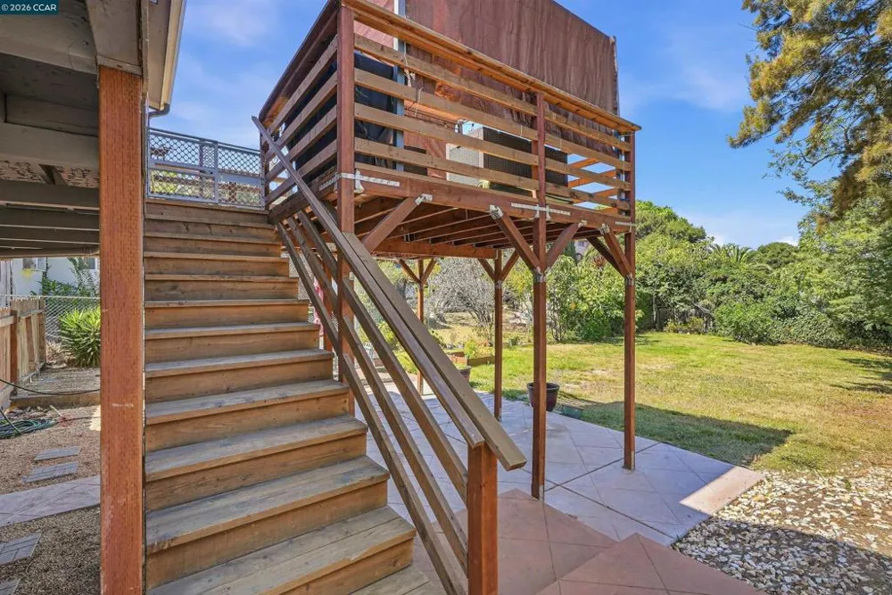 322 Coghlan St Vallejo, CA 94590