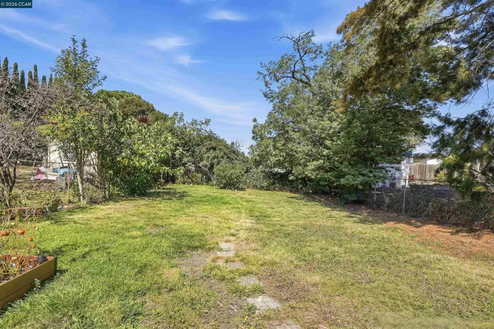322 Coghlan St Vallejo, CA 94590