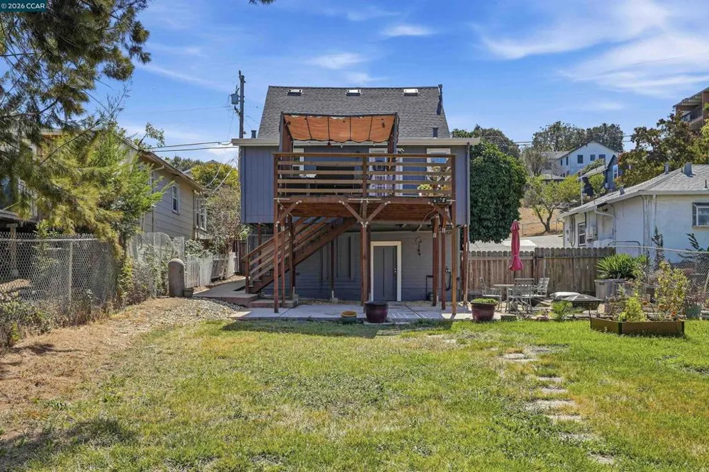 322 Coghlan St Vallejo, CA 94590