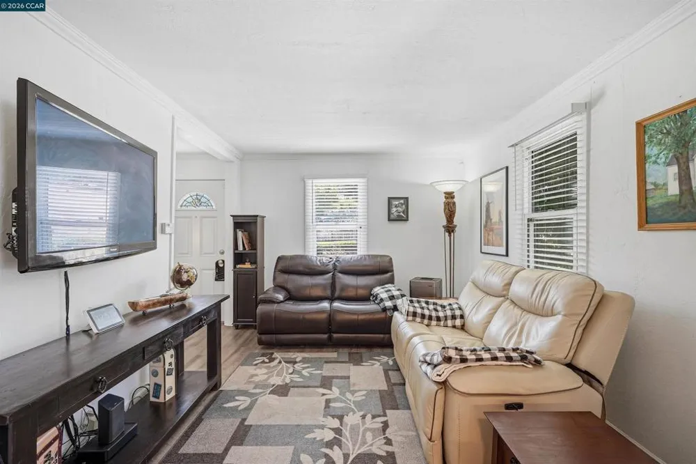 322 Coghlan St Vallejo, CA 94590