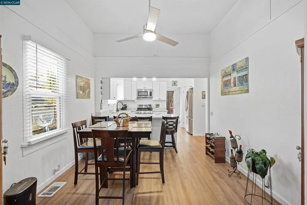 322 Coghlan St Vallejo, CA 94590