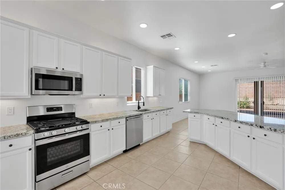 65132 Rolling Hills Desert Hot Springs, CA 92240