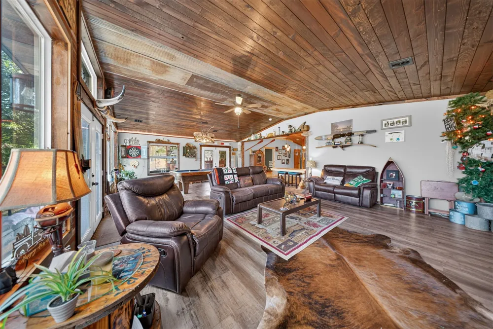 4082 E 4675 ROAD Adair, OK 74330