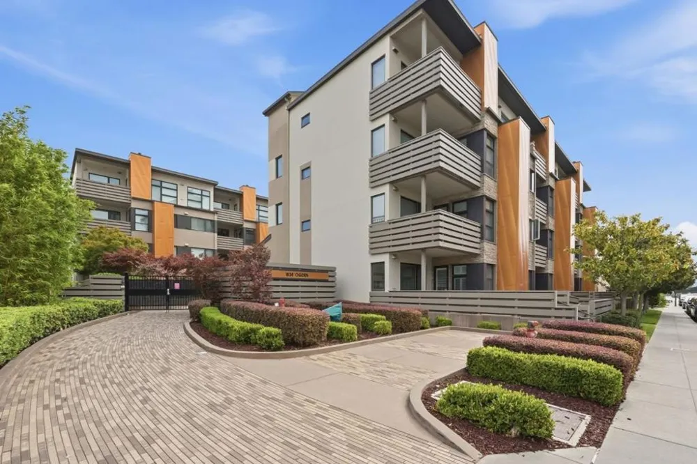 1838 Ogden Drive #110 Burlingame, CA 94010