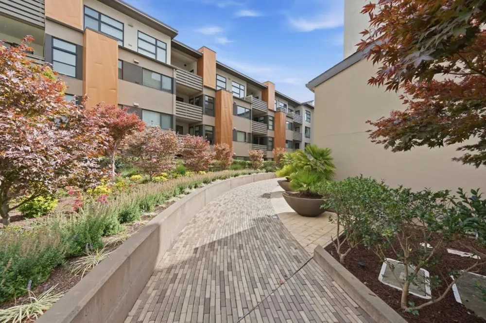 1838 Ogden Drive #110 Burlingame, CA 94010