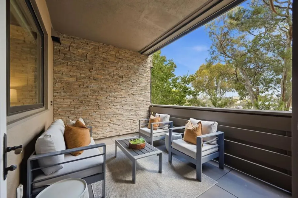 1838 Ogden Drive #110 Burlingame, CA 94010