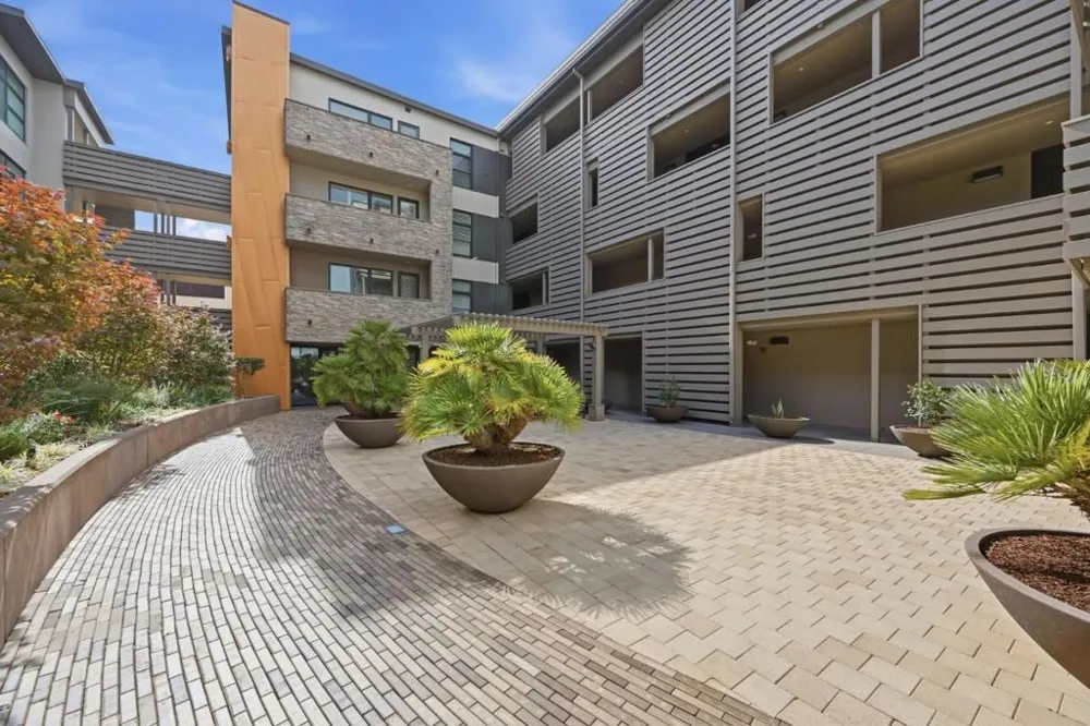 1838 Ogden Drive #110 Burlingame, CA 94010