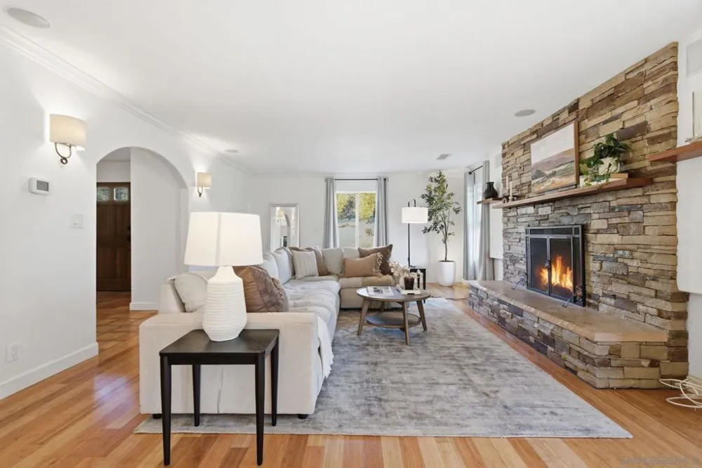 11248 Calle Oro Verde Valley Center, CA 92082