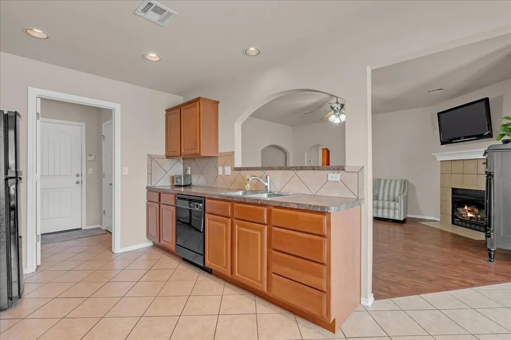 6692 E 130th Place S Bixby, OK 74008