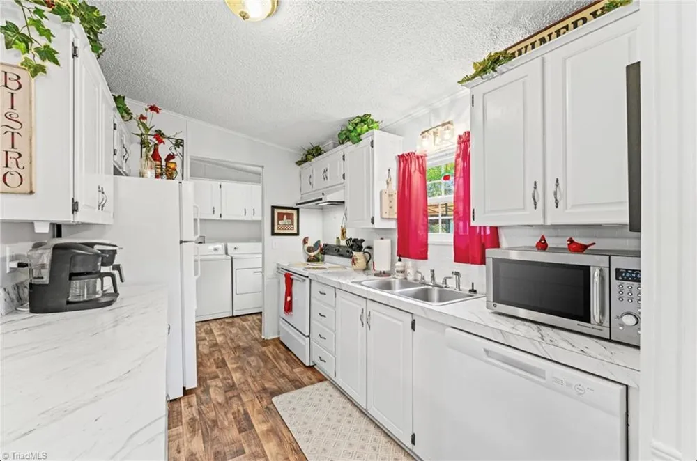 121 Regatta Lane Mooresville, NC 28115