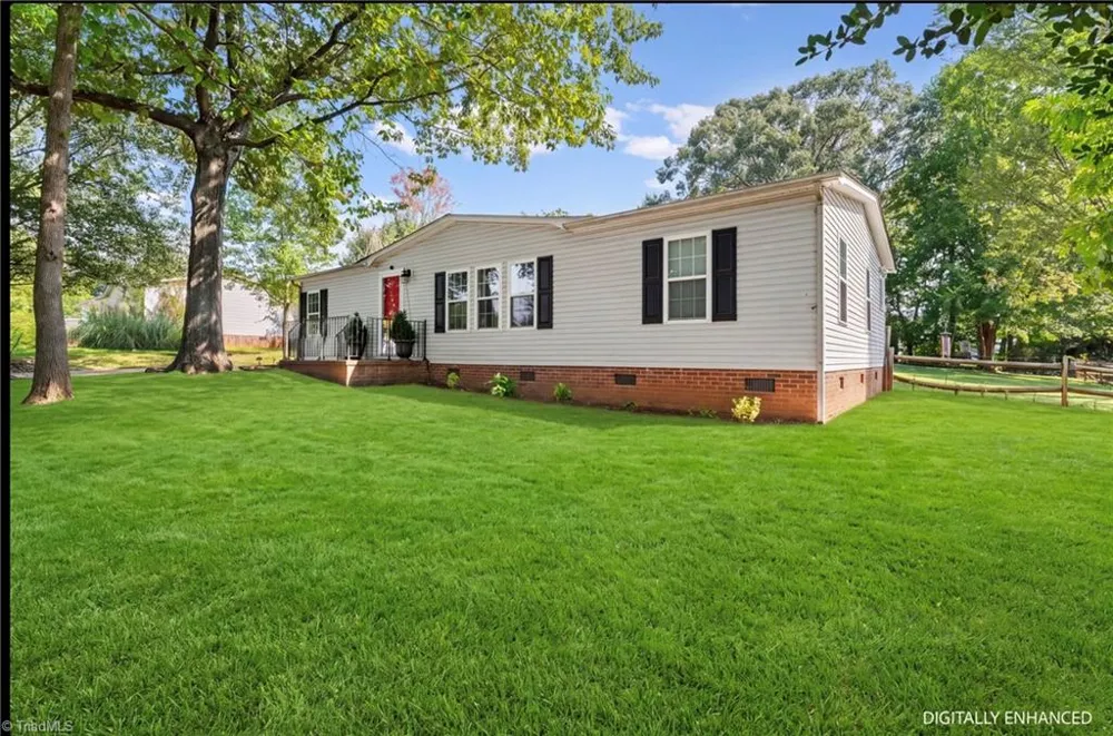 121 Regatta Lane Mooresville, NC 28115