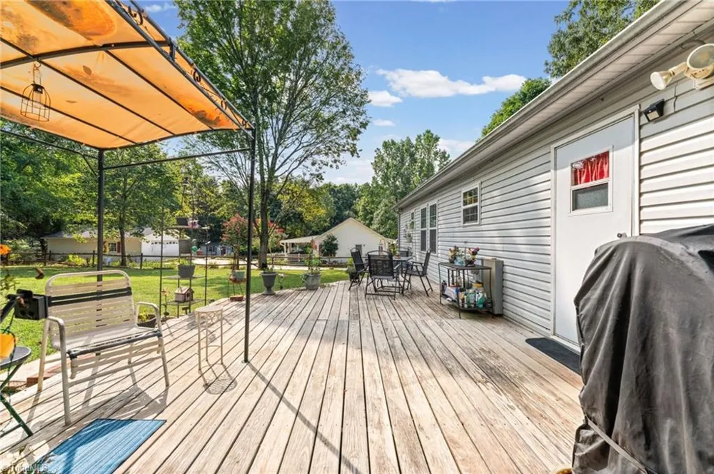 121 Regatta Lane Mooresville, NC 28115
