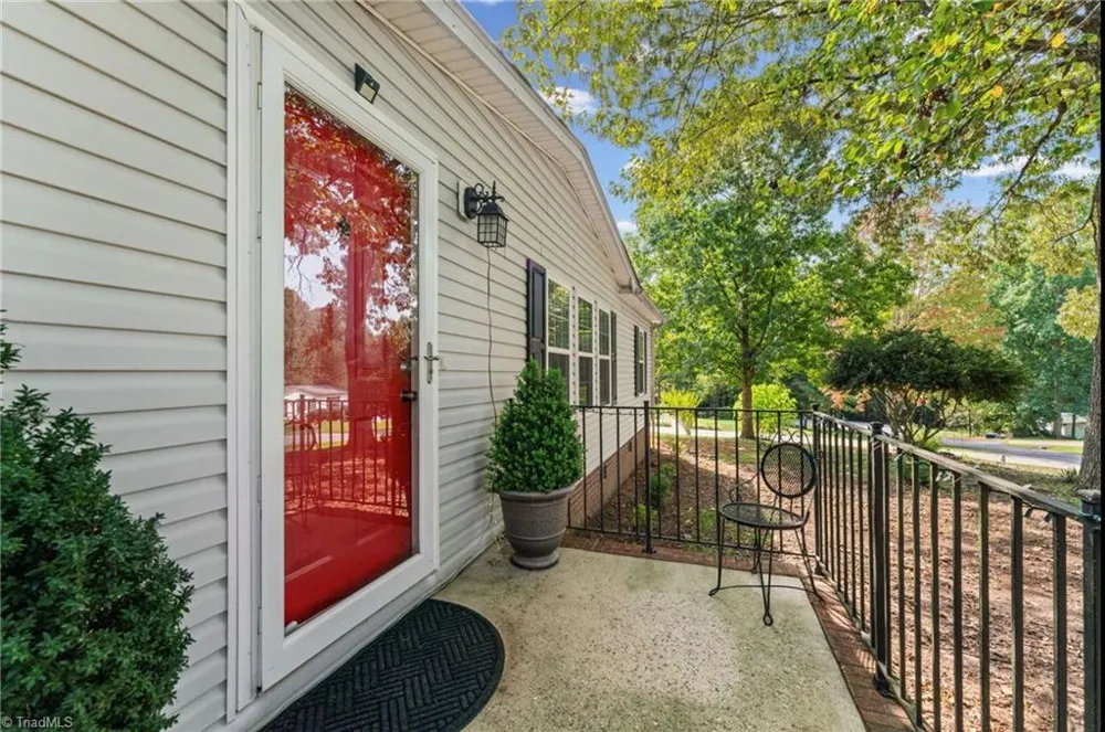 121 Regatta Lane Mooresville, NC 28115