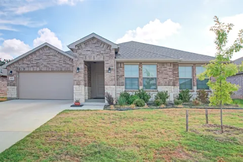 859 Waterford Way