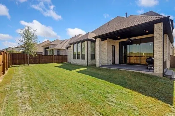 2432 Rose Run Way Celina, TX 75009