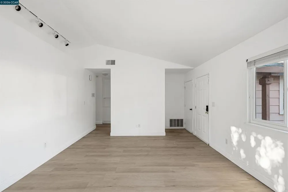 2036 Seward Dr Pittsburg, CA 94565