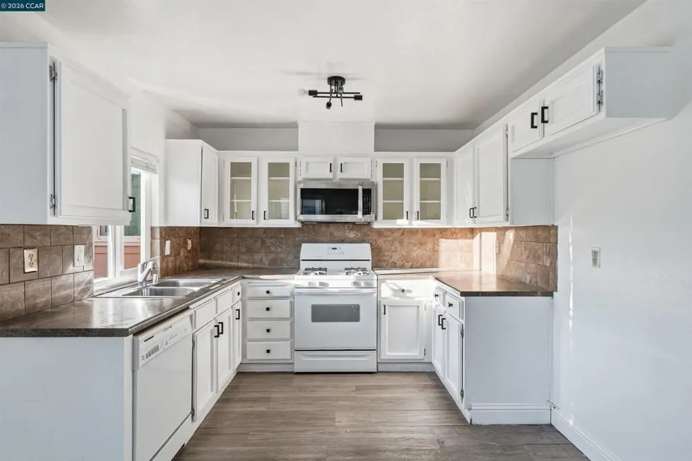 2036 Seward Dr Pittsburg, CA 94565