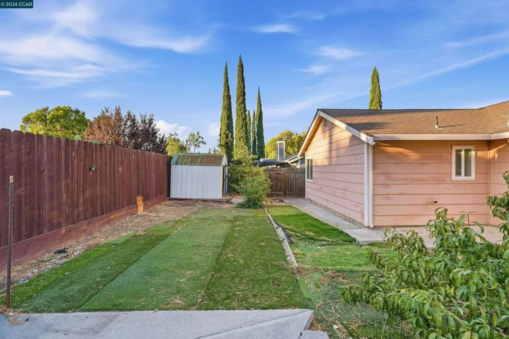 2036 Seward Dr Pittsburg, CA 94565