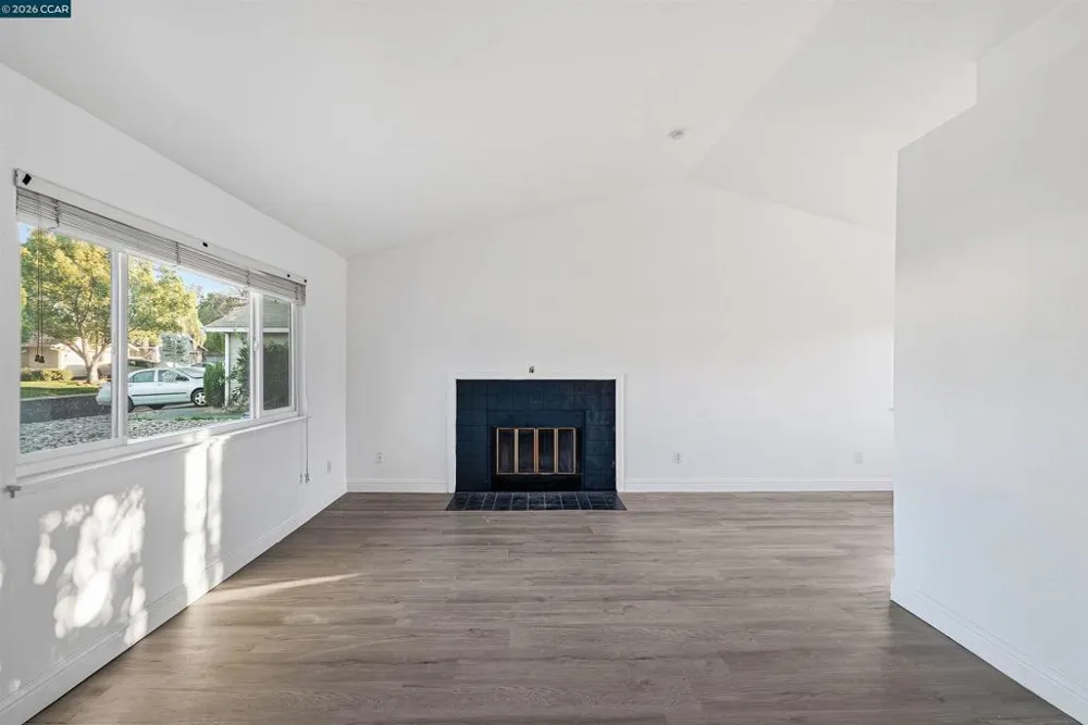 2036 Seward Dr Pittsburg, CA 94565