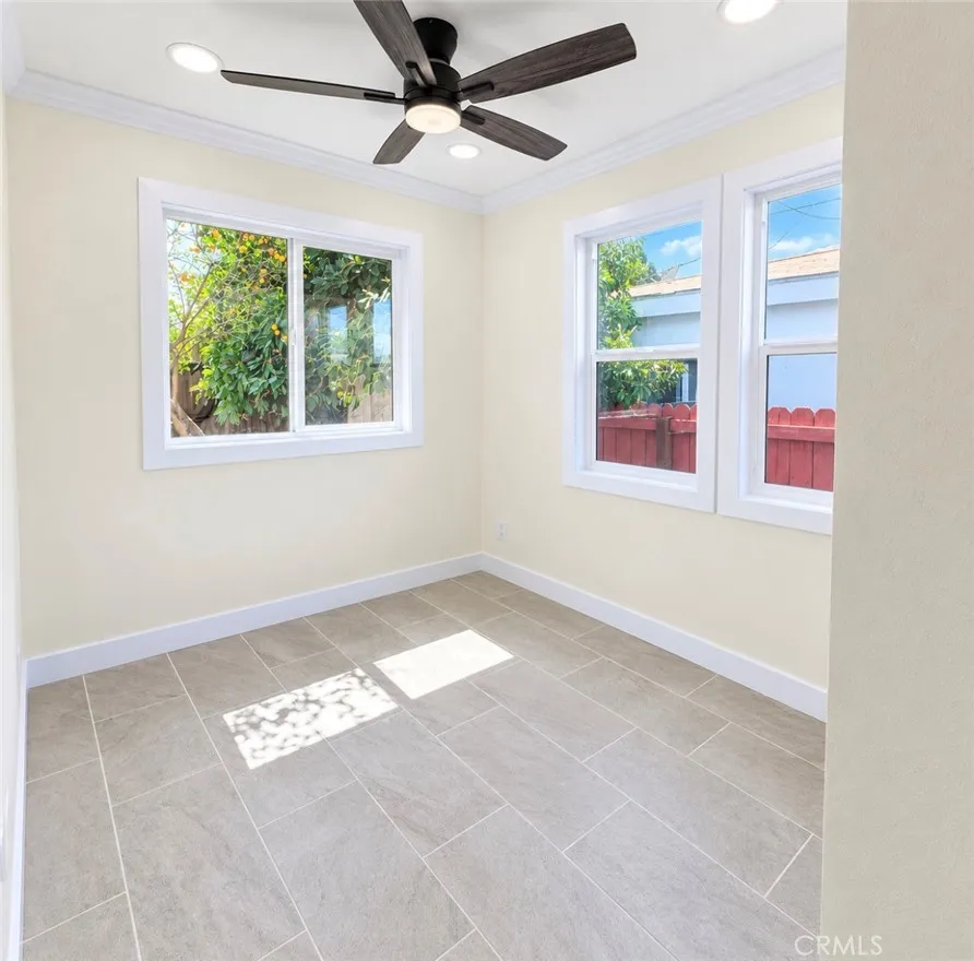 7031 Hood Avenue #A Huntington Park, CA 90255