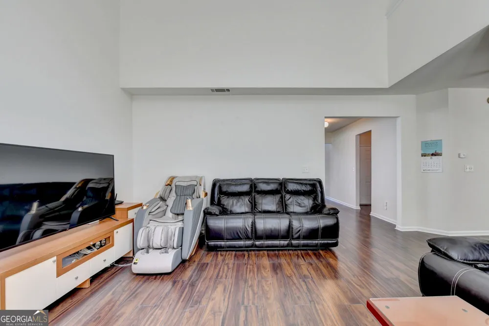 3416 Big Leaf CT Buford, GA 30519
