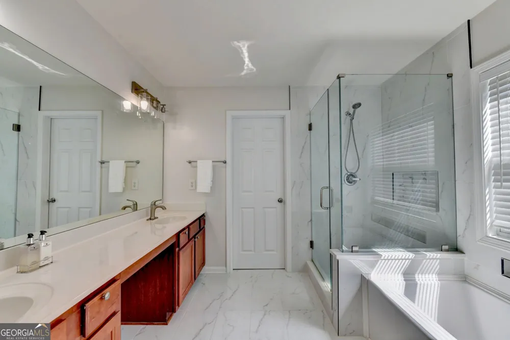 3416 Big Leaf CT Buford, GA 30519