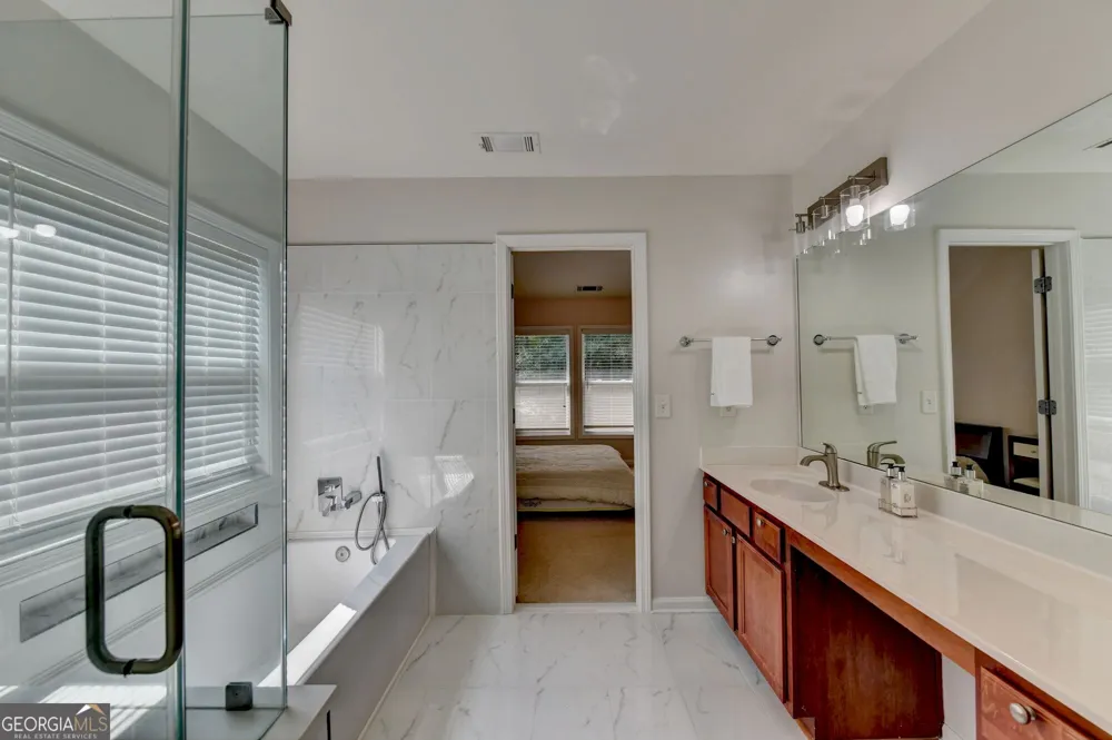 3416 Big Leaf CT Buford, GA 30519