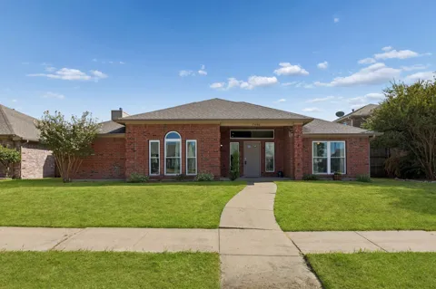 7406 Bayview Drive